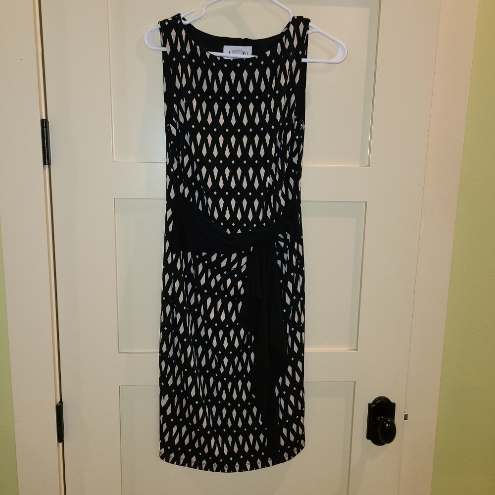Black dress with pattern and cute front bow detail